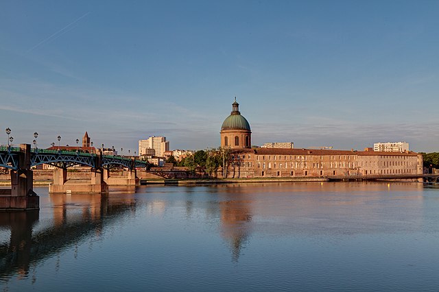 Chapelle Saint-Joseph de la Grave de Toulouse (31) : Oculus extérieur et Portes